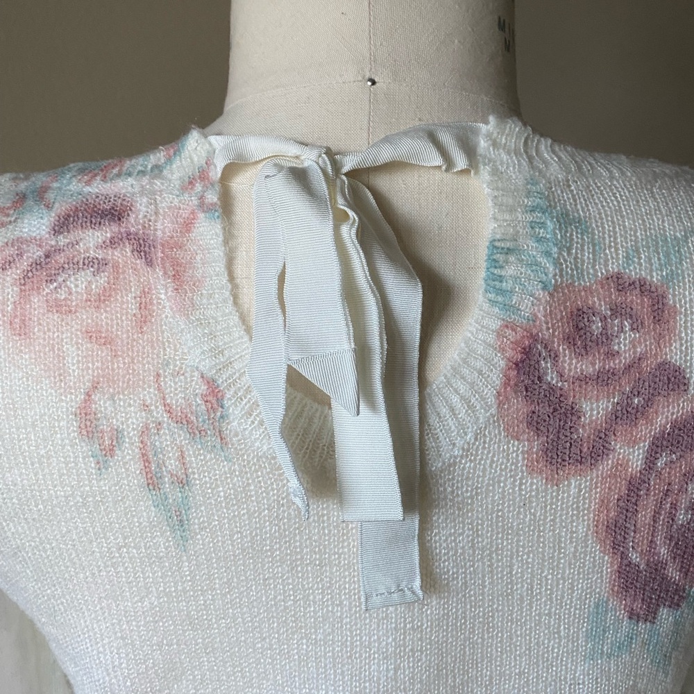 LC Lauren Conrad Floral Printed Sweater - Picture 4 of 11